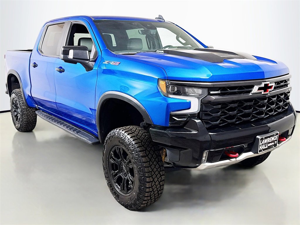 Used 2022 Chevrolet Silverado 1500 ZR2 w/ Technology Package image 3