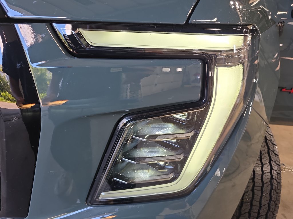 New 2026 GMC Yukon AT4 Ultimate AWD/4WD image 36