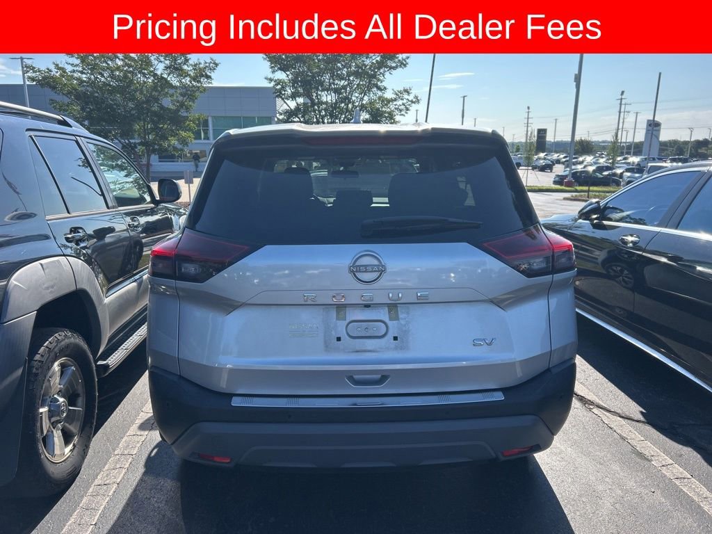 Used 2022 Nissan Rogue SV FWD image 6