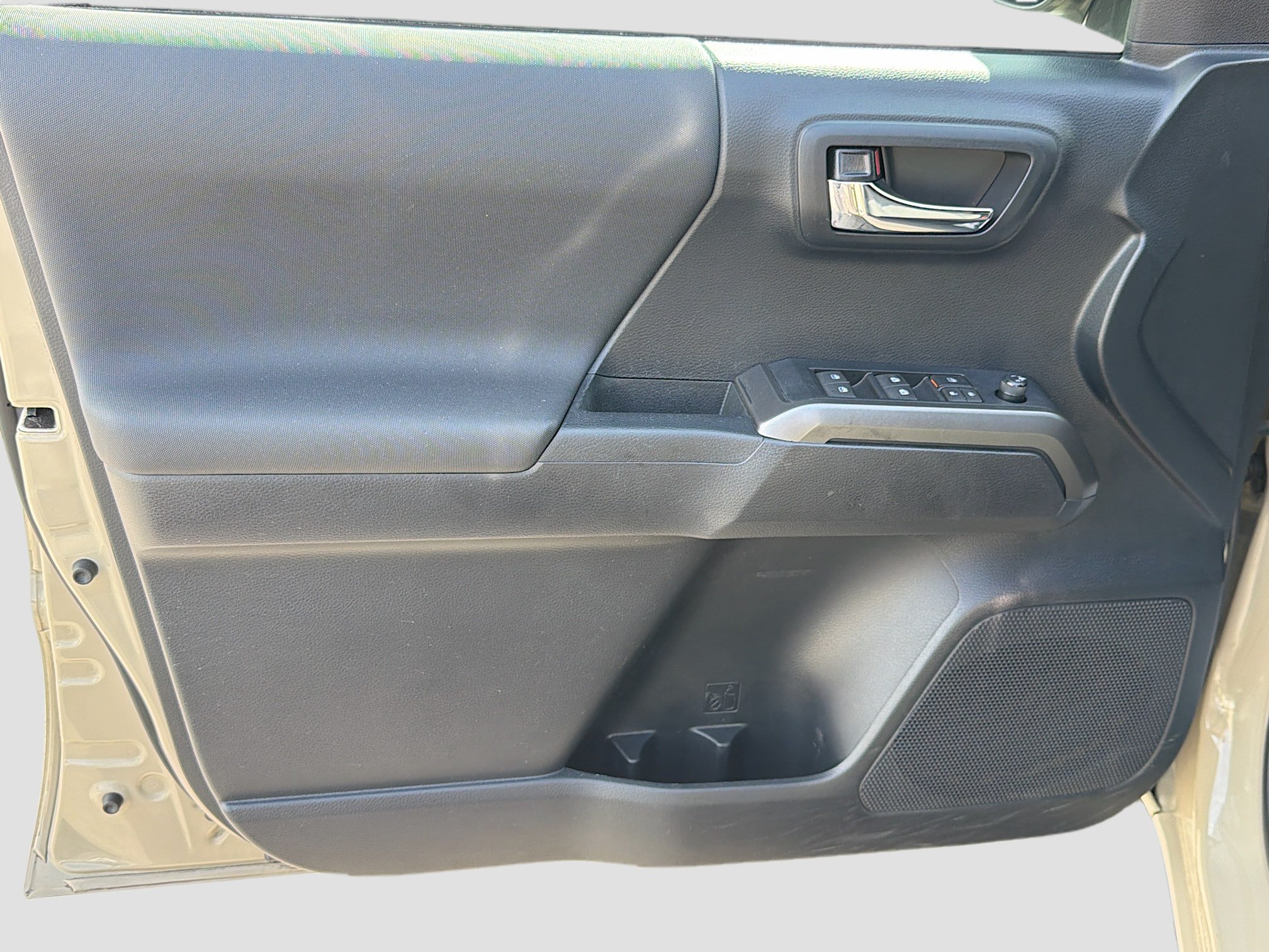 Used 2019 Toyota Tacoma TRD Sport RWD image 19