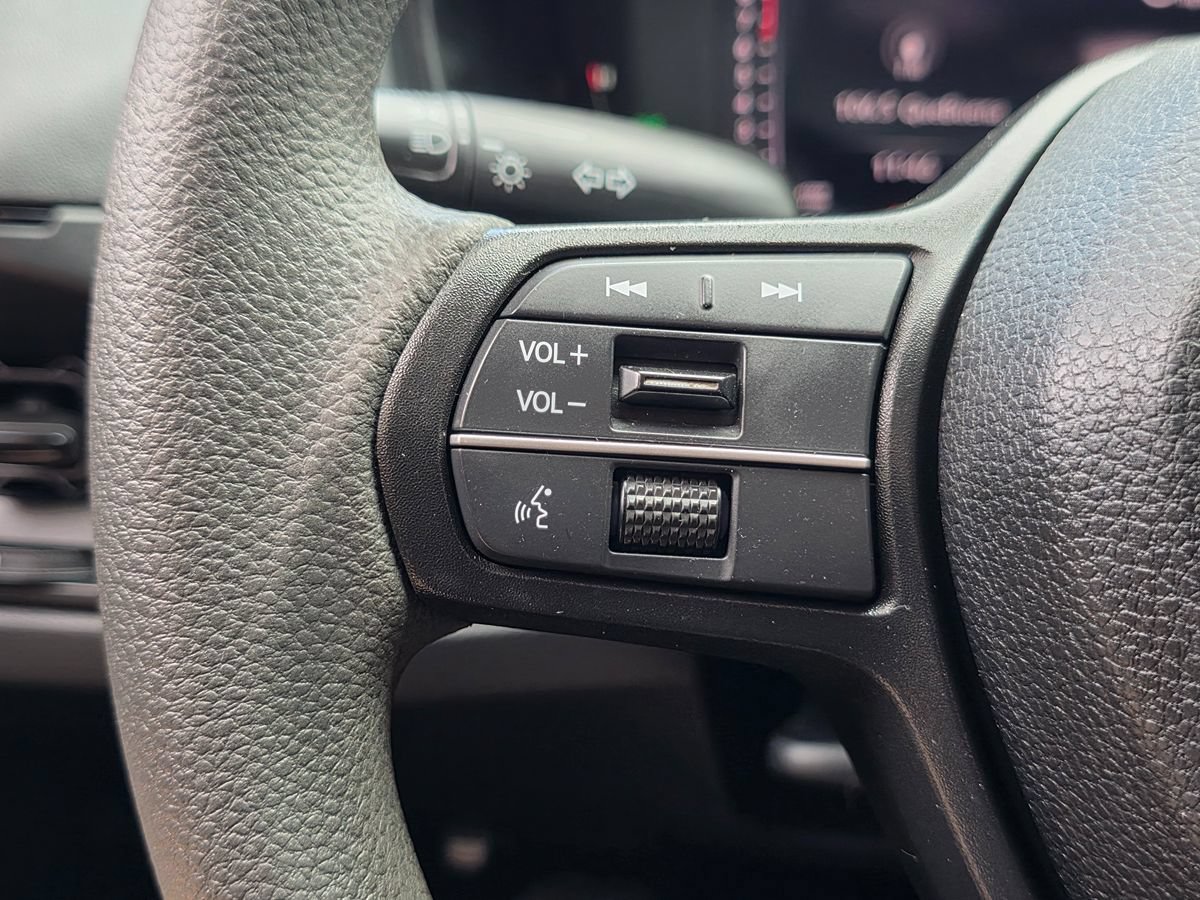 Used 2023 Honda Accord LX image 29