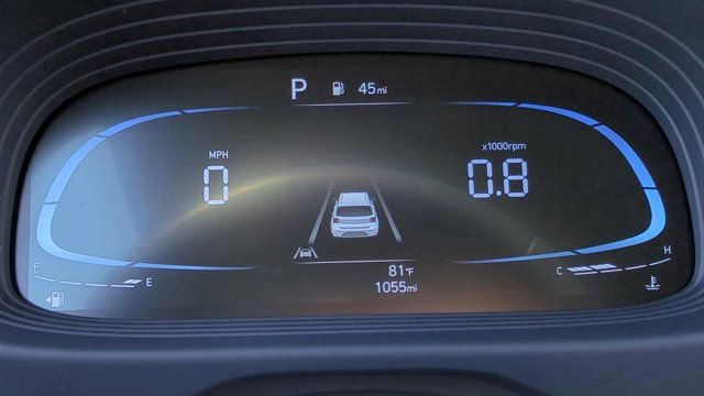 Used 2025 Hyundai Venue Limited image 23
