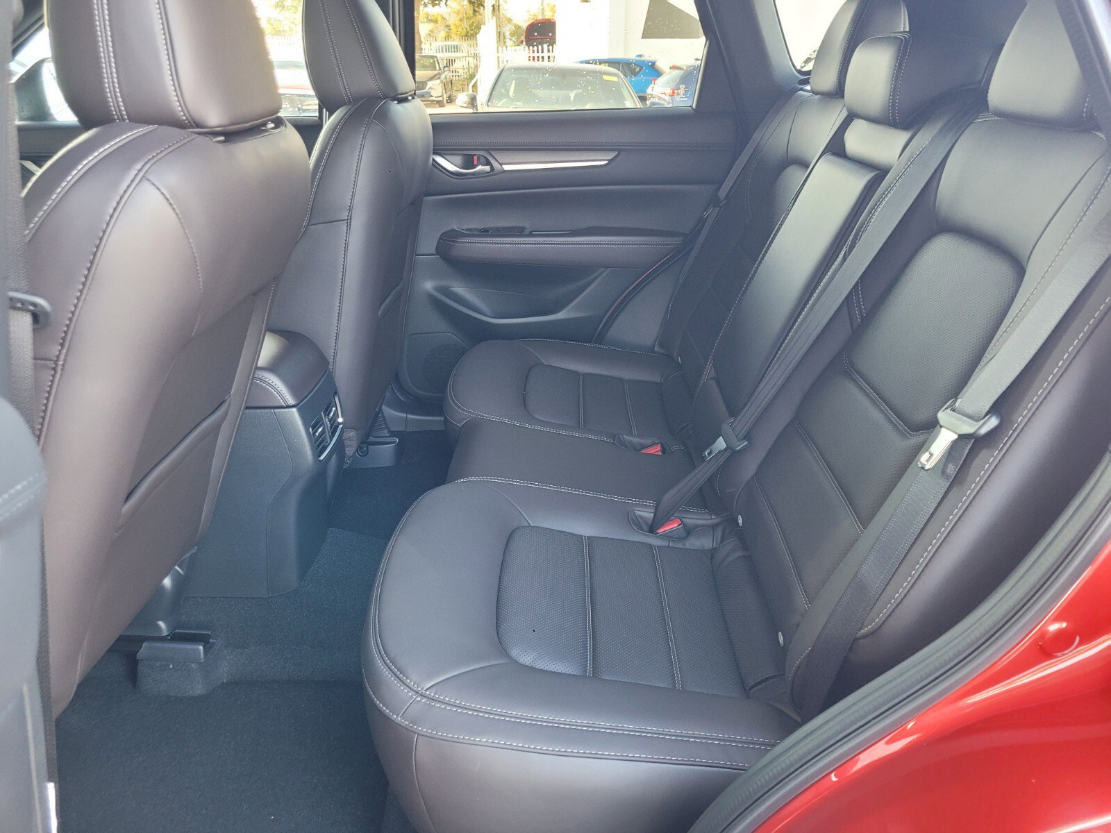 New 2025 MAZDA CX-5 Signature image 6