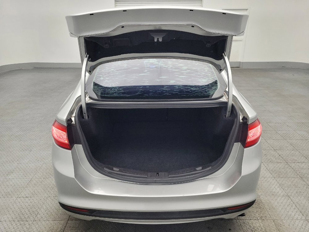 Used 2016 Ford Fusion SE FWD image 29