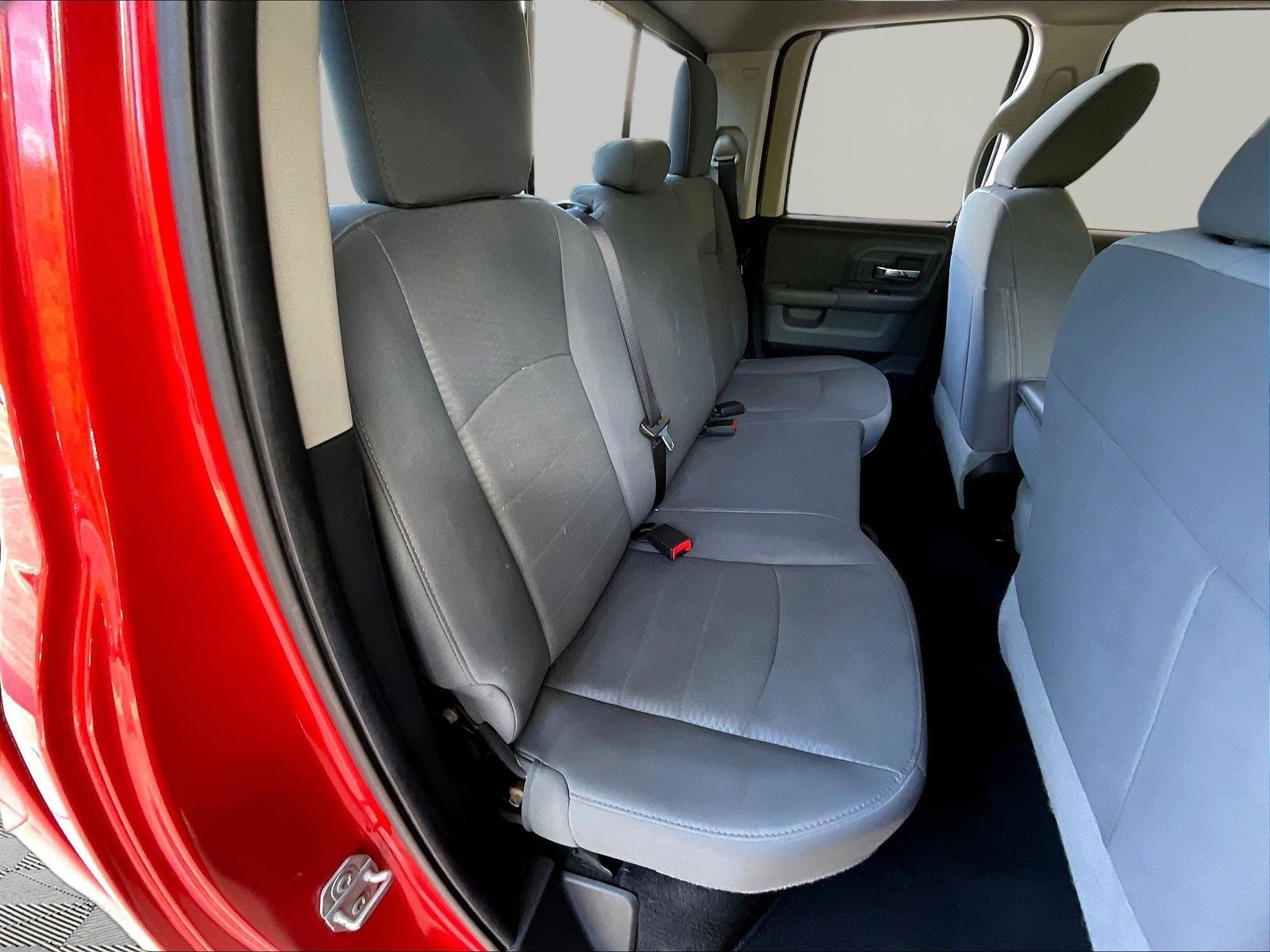Used 2016 RAM 1500 Classic SLT AWD/4WD image 24