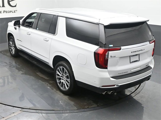 Used 2025 GMC Yukon XL Denali image 41