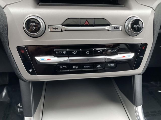 Used 2023 Ford Explorer XLT w/ Equipment Group 202A image 21