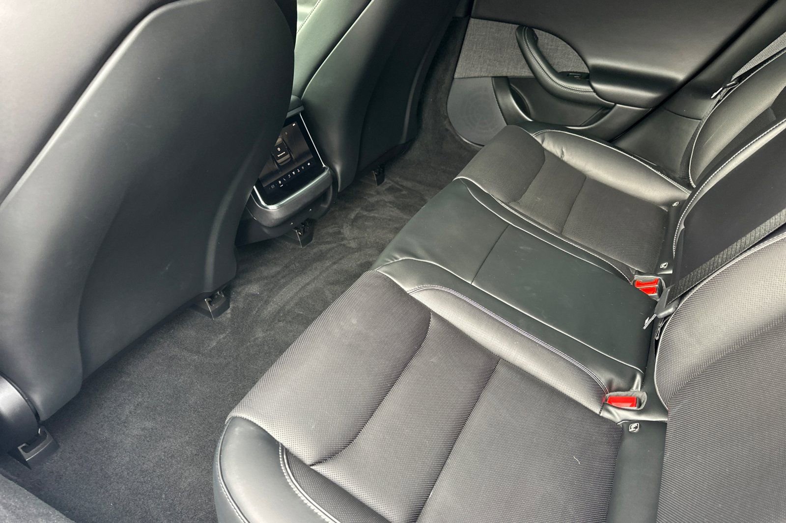 Used 2021 Tesla Model S Plaid image 11