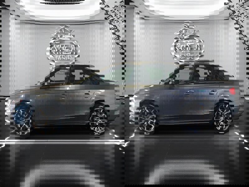 Used 2016 Audi A4 2.0T Premium image 8