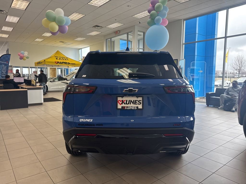 New 2026 Chevrolet Equinox RS w/ Convenience Package III AWD/4WD image 4