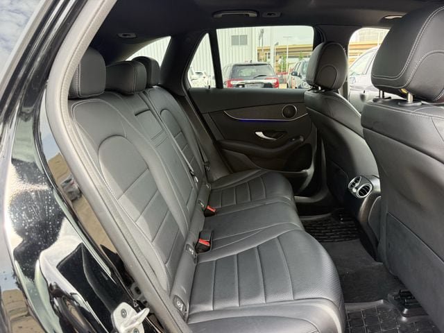 Used 2022 Mercedes-Benz GLC 300 4MATIC image 32