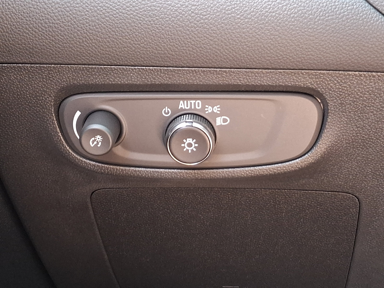 Used 2025 Buick Encore GX Preferred FWD image 23