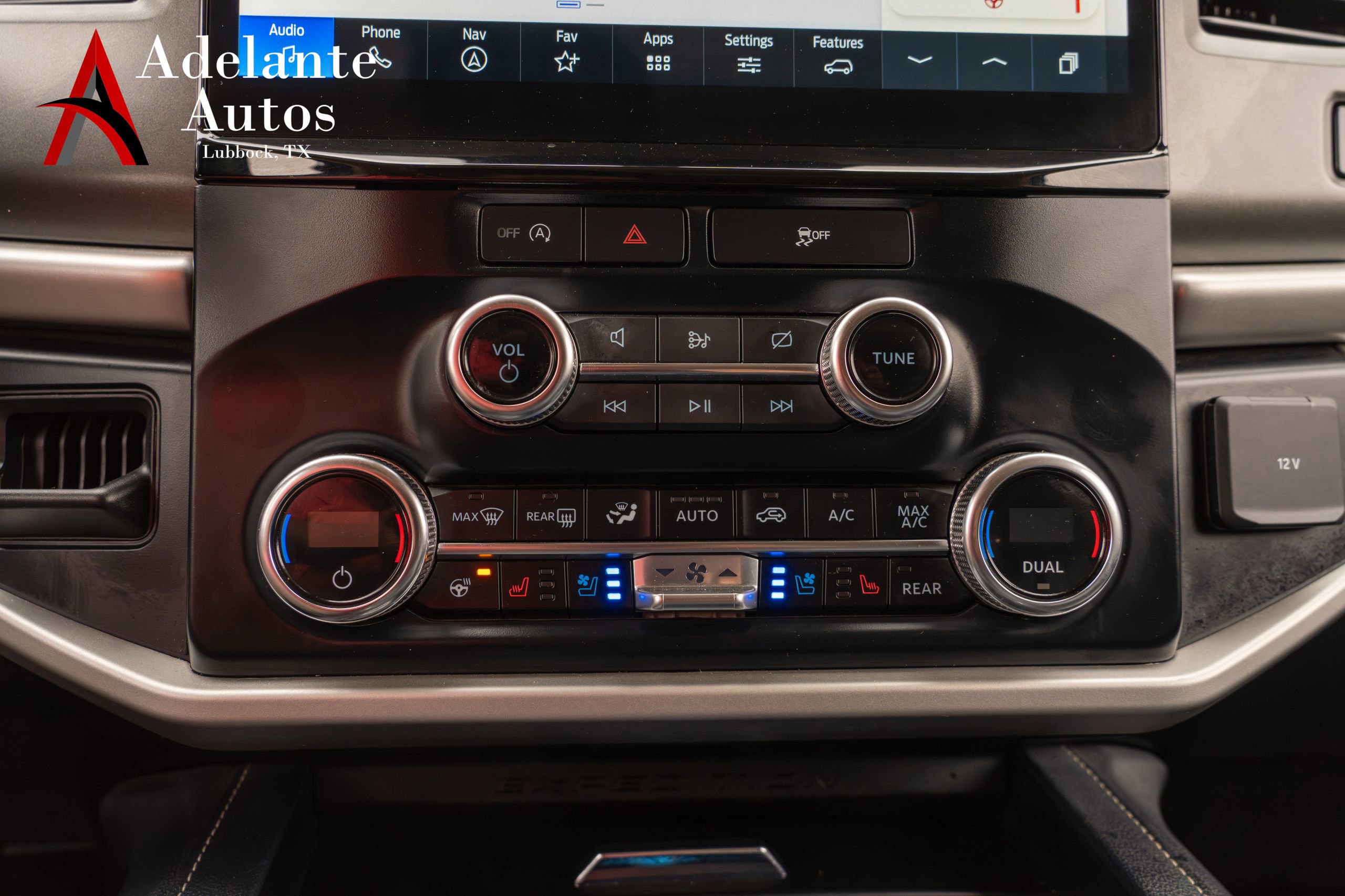 Used 2024 Ford Expedition Max XLT image 21