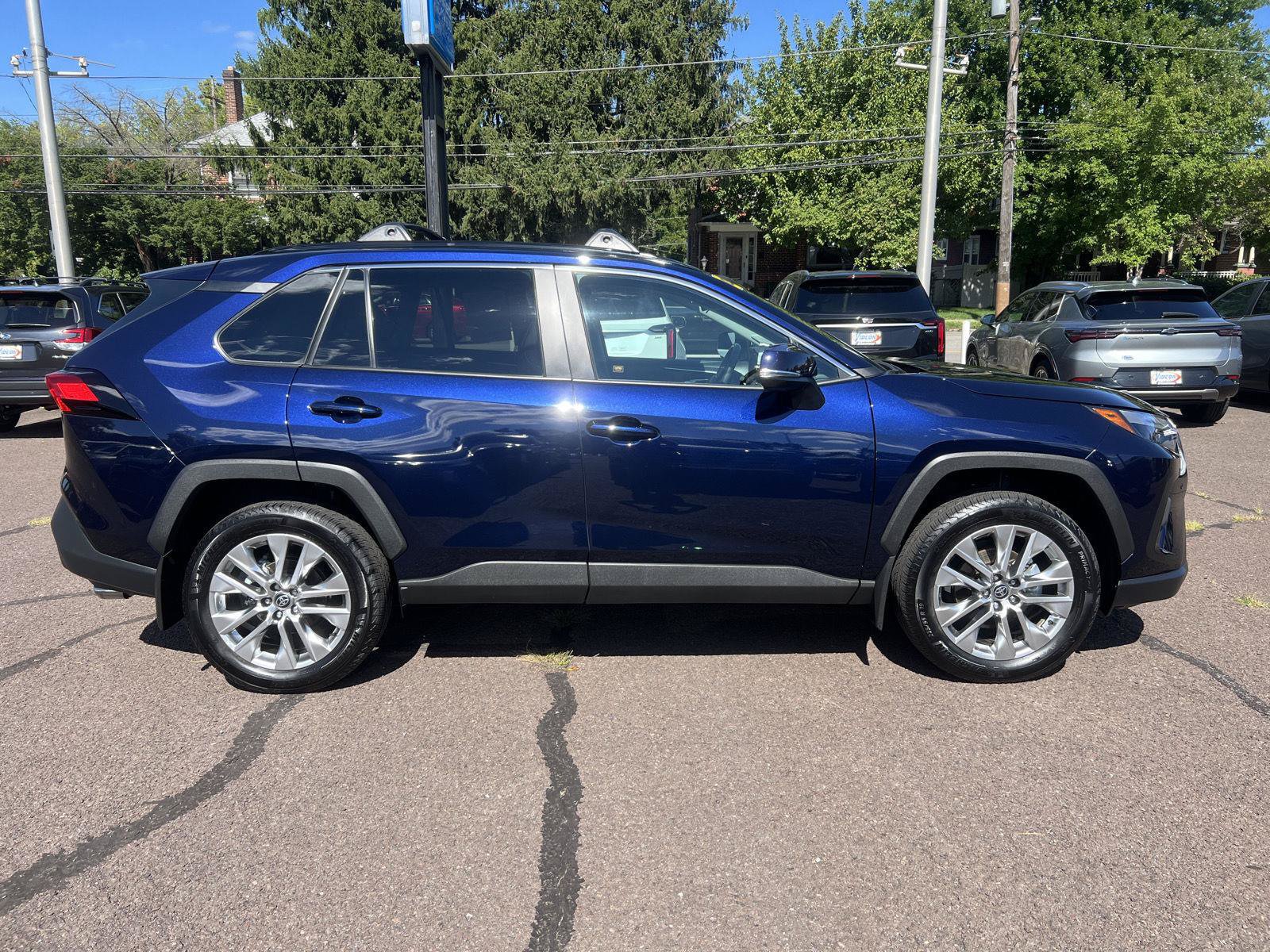 Used 2025 Toyota RAV4 XLE Premium w/ Weather Package AWD/4WD image 8
