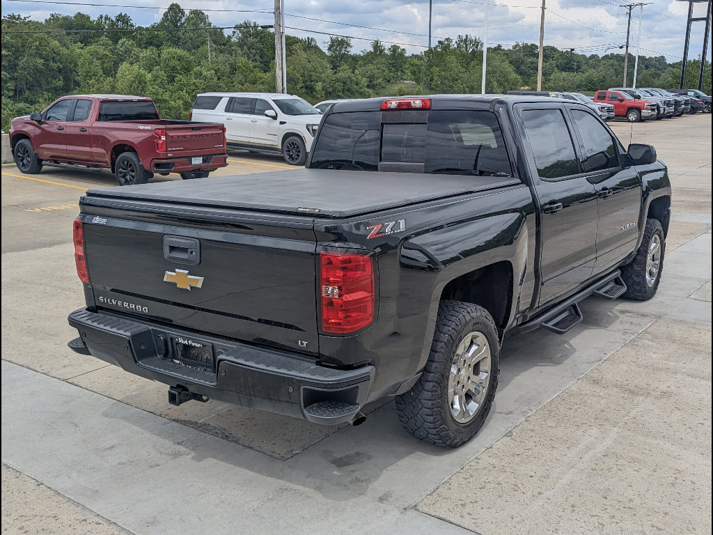 Used 2018 Chevrolet Silverado 1500 LT w/ All Star Edition AWD/4WD image 7