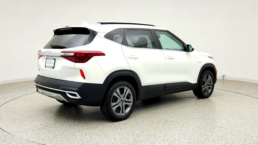 Used 2023 Kia Seltos S AWD/4WD image 5