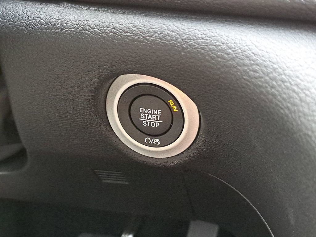 New 2026 Chrysler Pacifica Pinnacle w/ Trailer Tow Group image 26