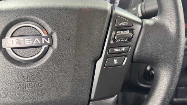 Used 2025 Nissan Frontier SV AWD/4WD image 21