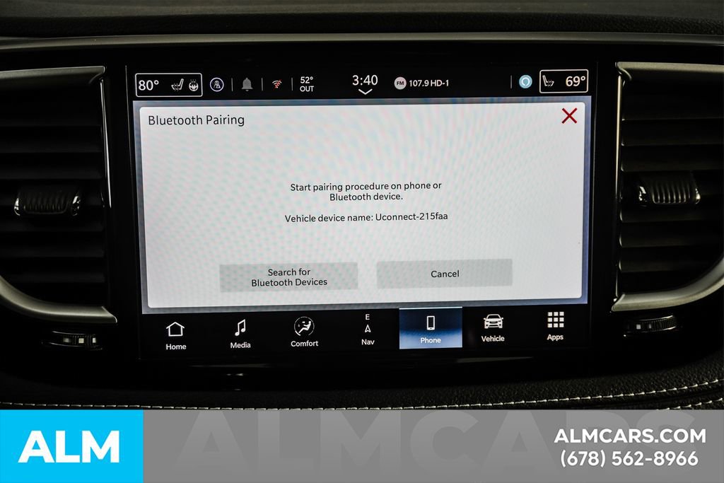 Used 2024 Chrysler Pacifica Select image 36