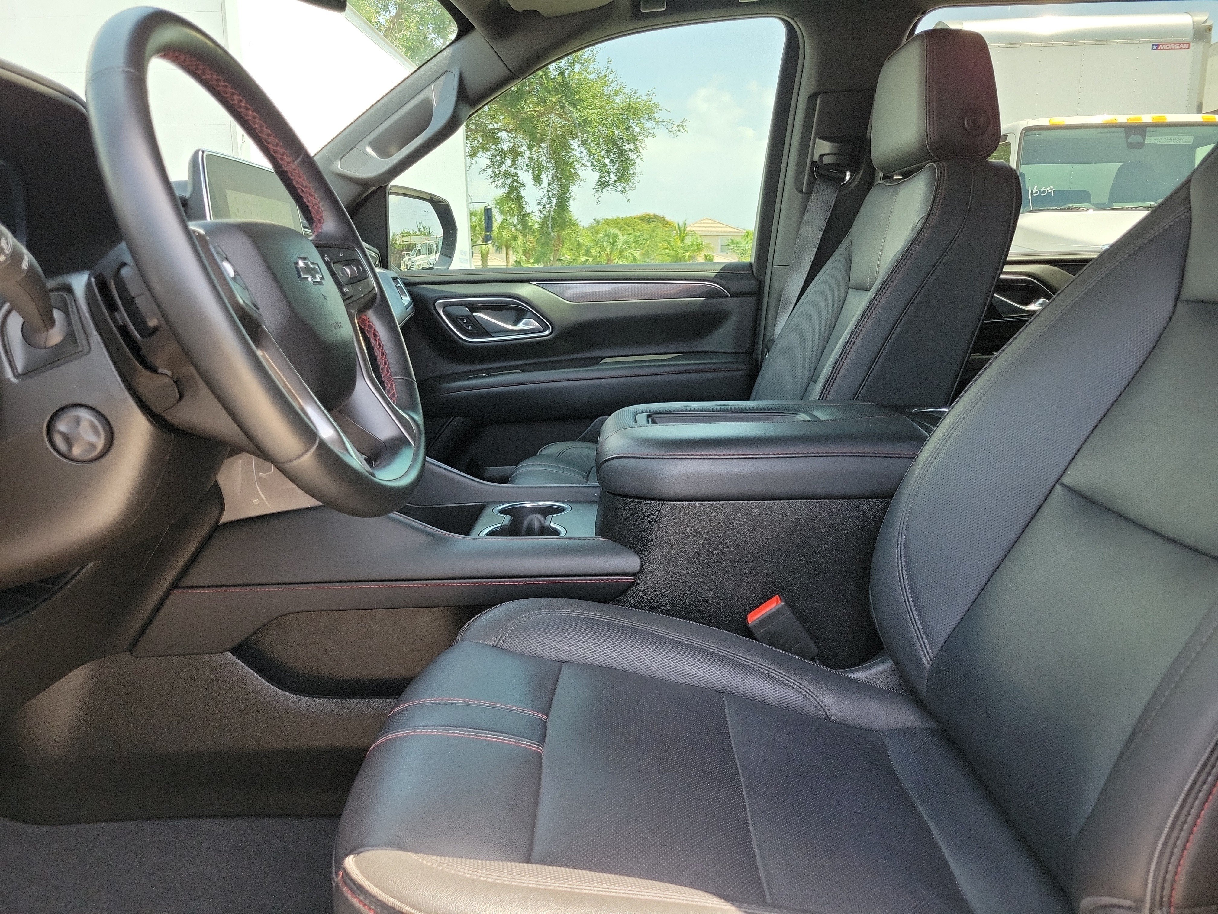 Used 2023 Chevrolet Suburban RST w/ Luxury Package RWD image 22