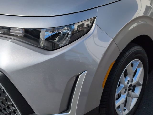 Certified 2025 Kia Soul S FWD image 9