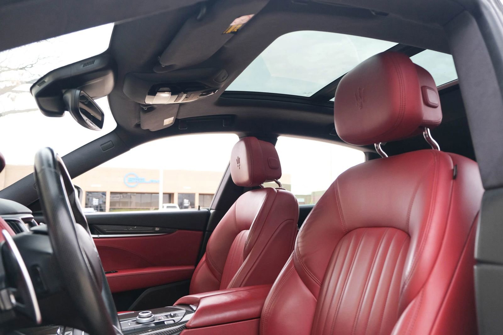 Used 2017 Maserati Levante S image 23