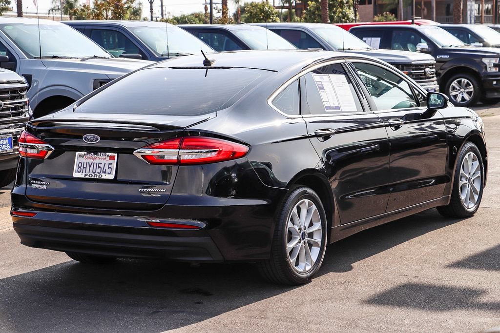 Used 2019 Ford Fusion Energi Titanium FWD image 7
