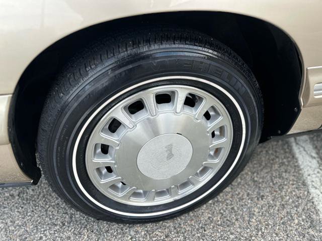 Used 1998 Cadillac De Ville image 36