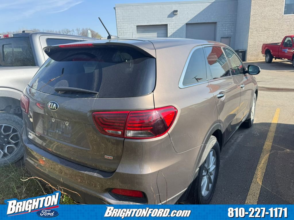 Used 2019 Kia Sorento LX image 5