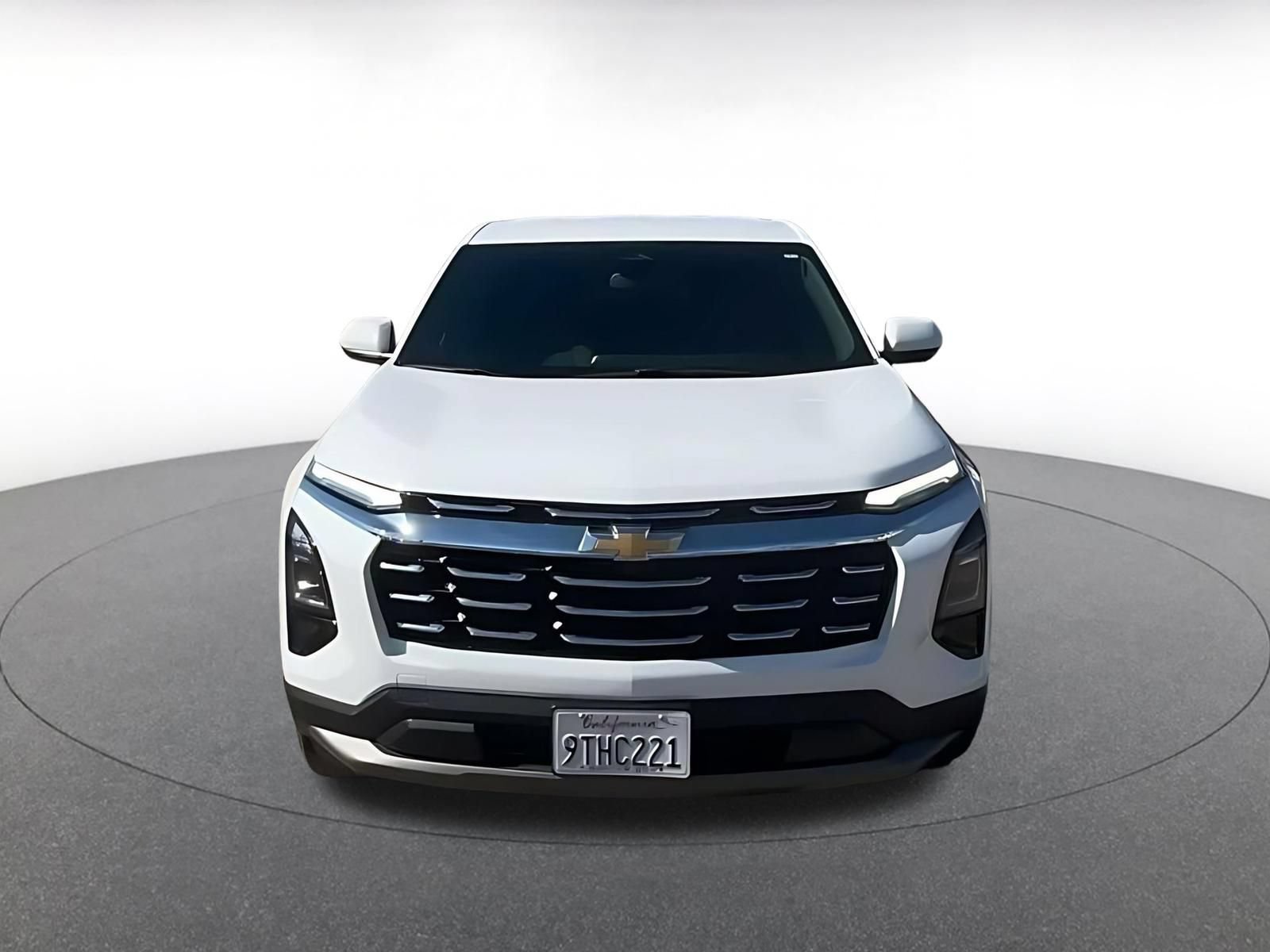 Used 2025 Chevrolet Equinox LT FWD image 4