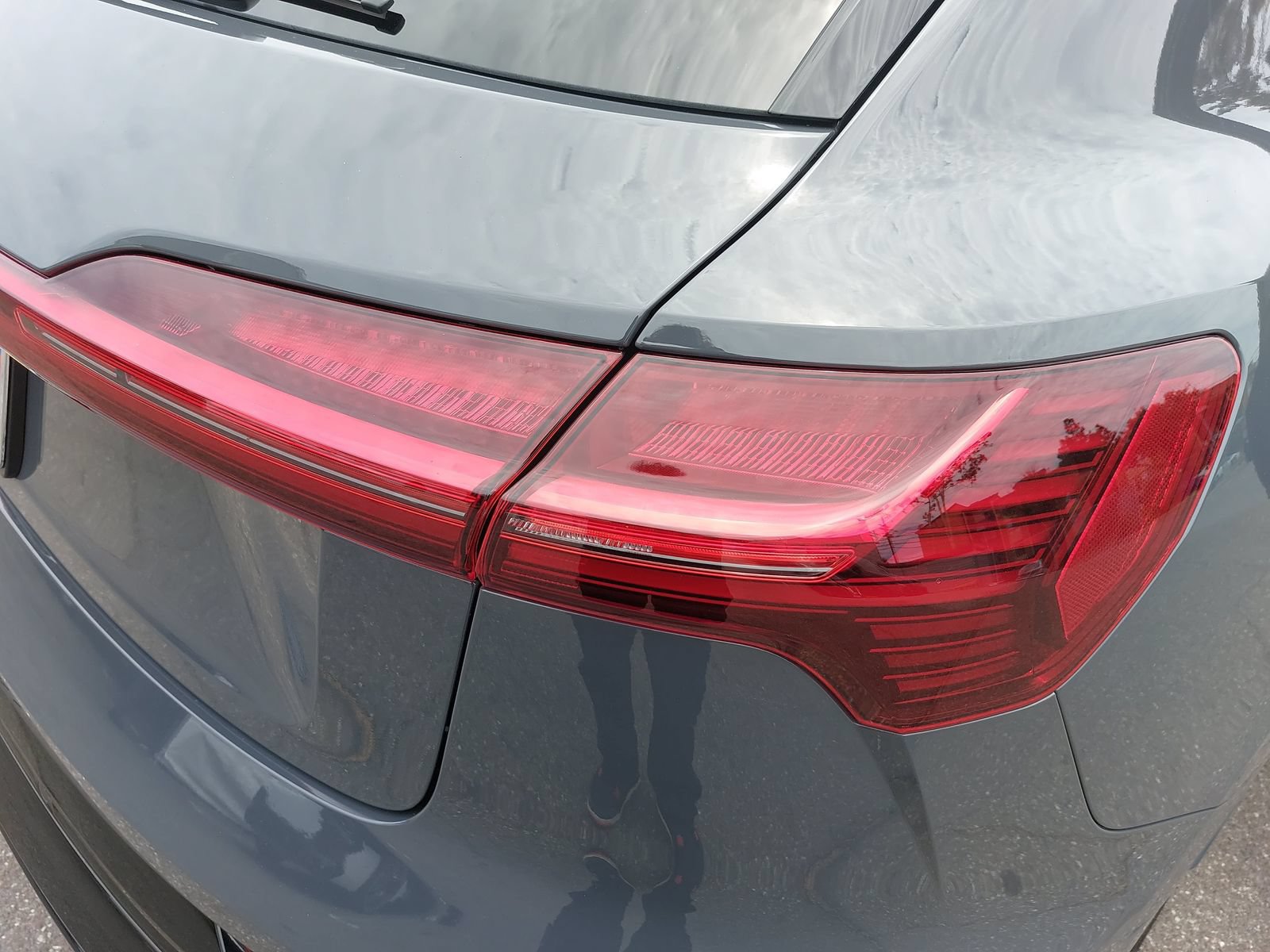 Used 2024 Audi Q8 e-tron Premium AWD/4WD image 39