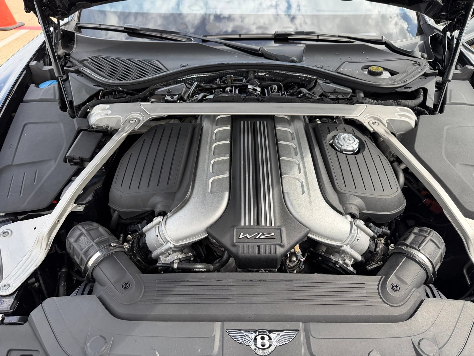 Used 2020 Bentley Continental GT AWD/4WD image 25