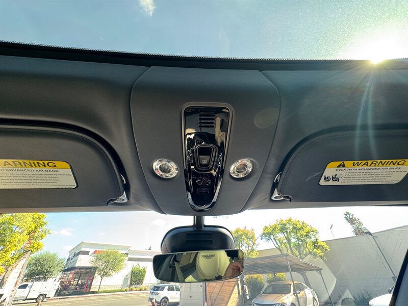 Used 2022 Aston Martin DBX AWD/4WD image 76