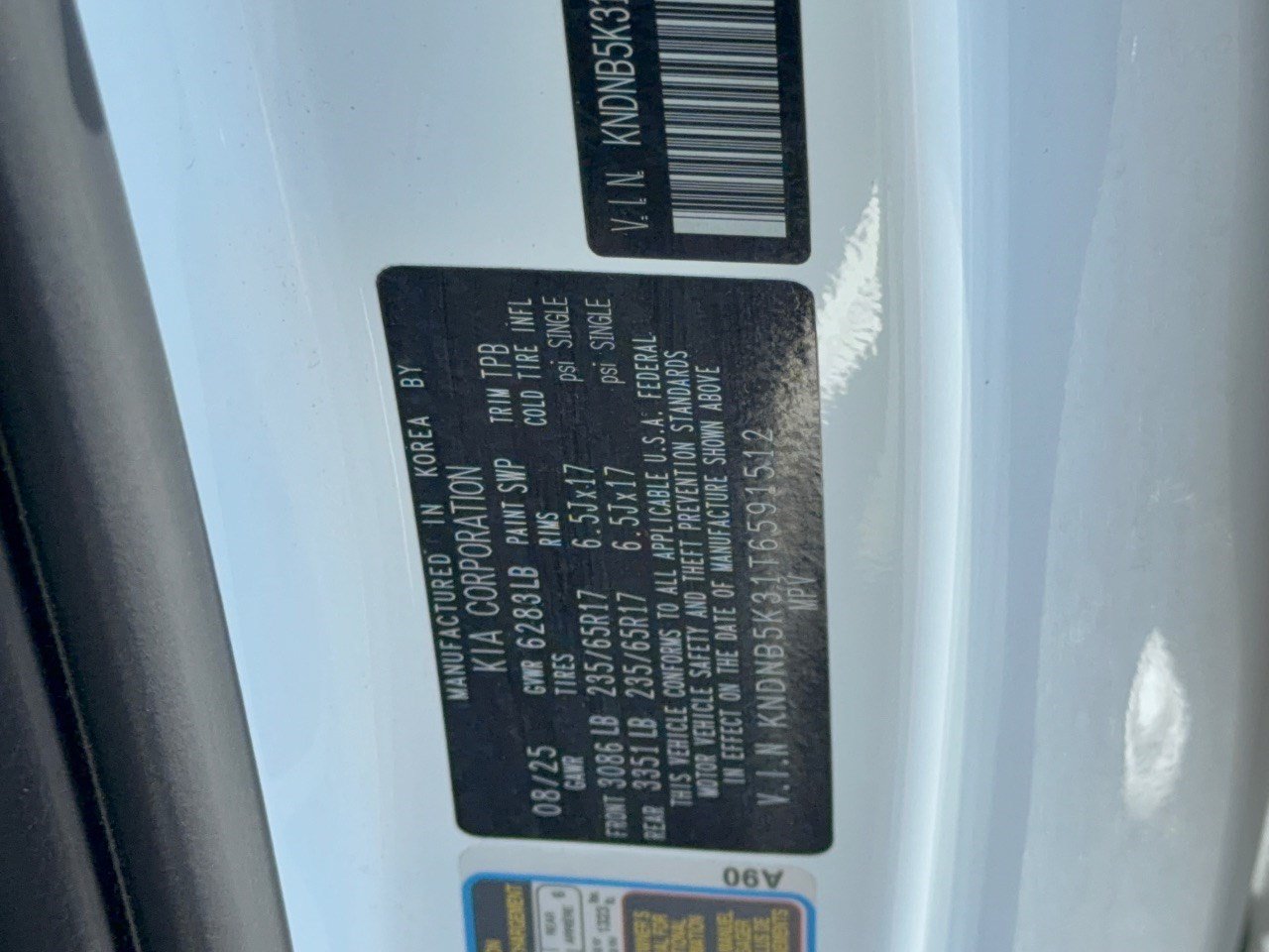 Used 2026 Kia Carnival FWD image 32