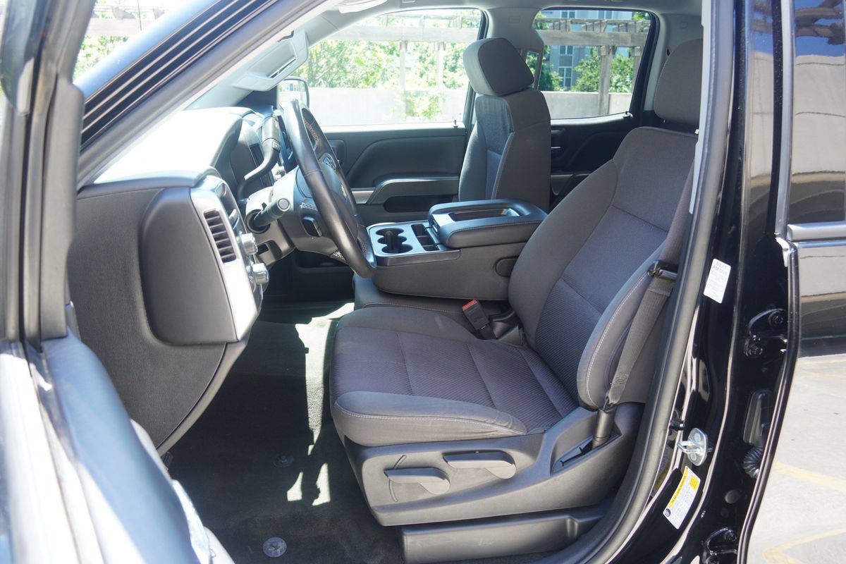 Used 2018 Chevrolet Silverado 1500 LT AWD/4WD image 14