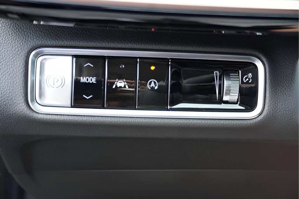 New 2026 Buick Envision Sport Touring image 17