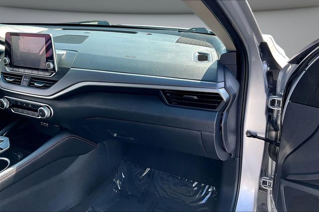 Certified 2024 Nissan Altima 2.5 SR image 25