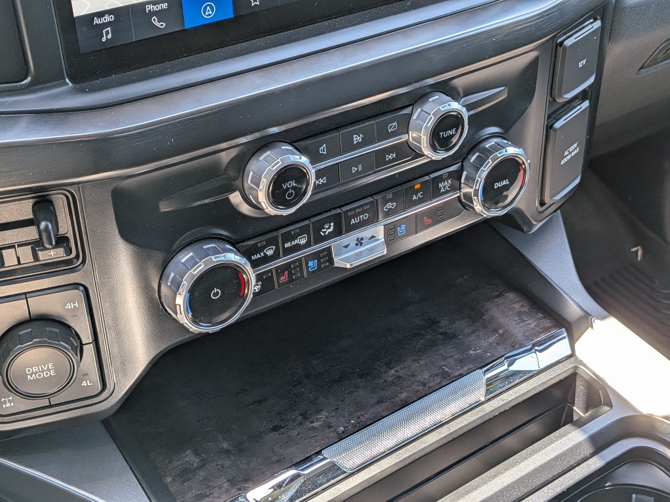 Certified 2024 Ford F350 Lariat AWD/4WD image 29