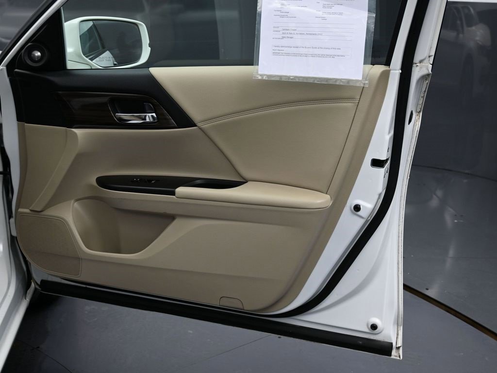 Used 2016 Honda Accord EX-L image 36