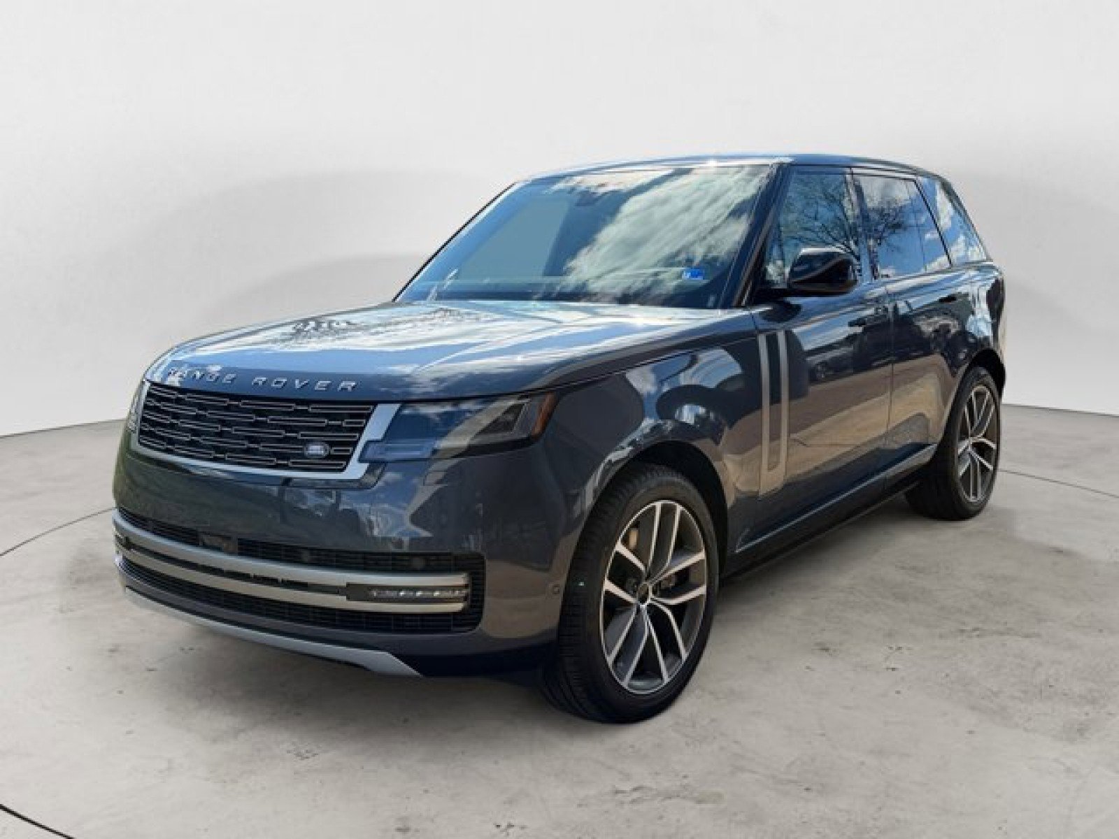 New 2026 Land Rover Range Rover SE