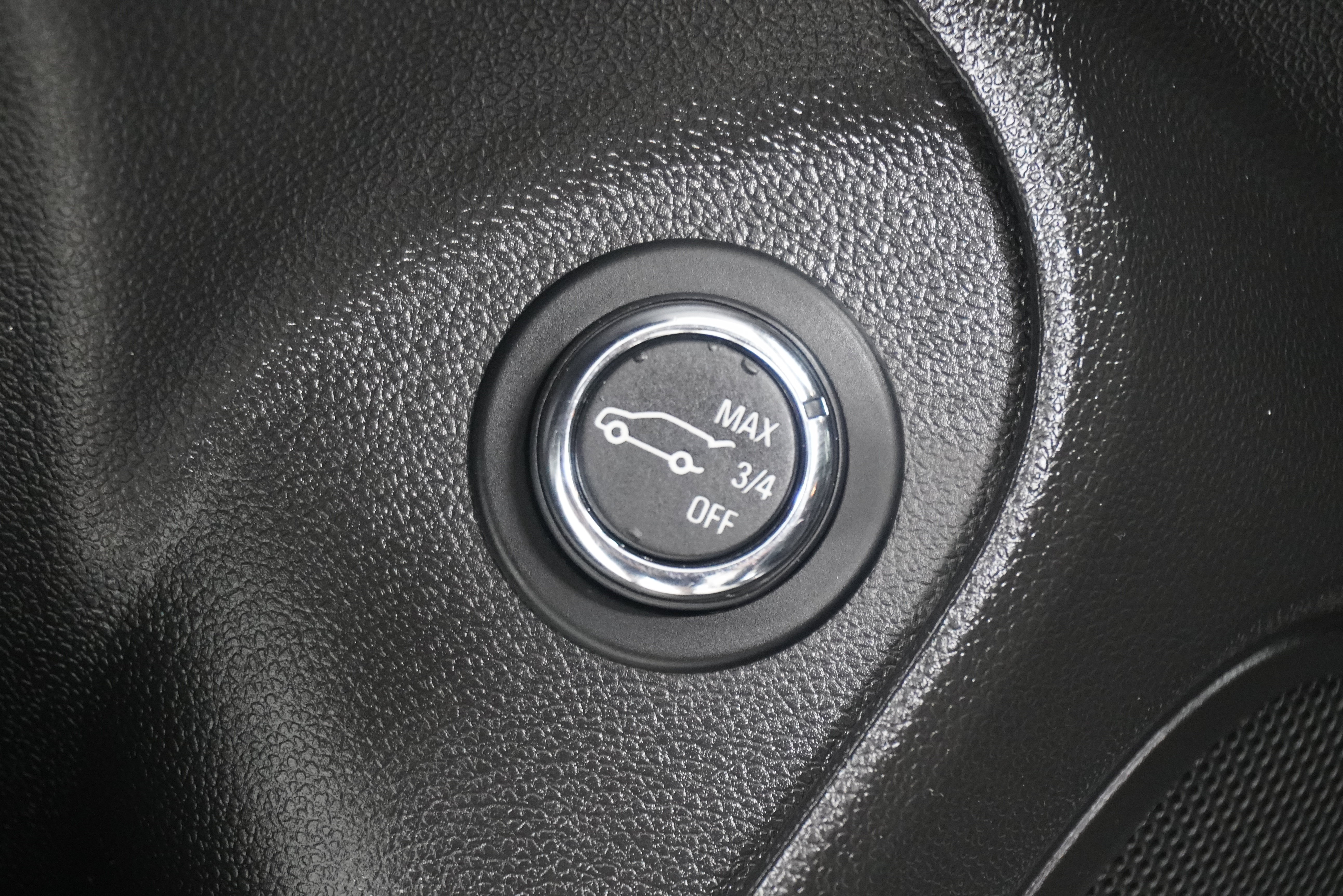 Used 2020 Buick Encore GX Essence FWD image 21