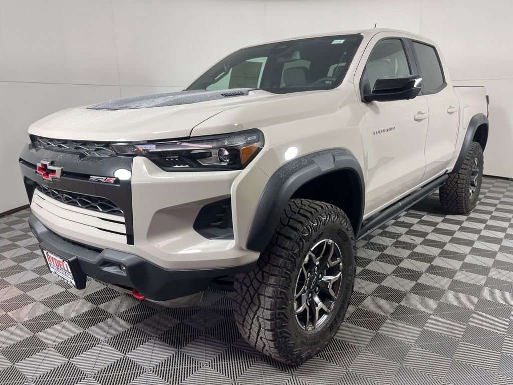 New 2026 Chevrolet Colorado ZR2 w/ Technology Package AWD/4WD image 10