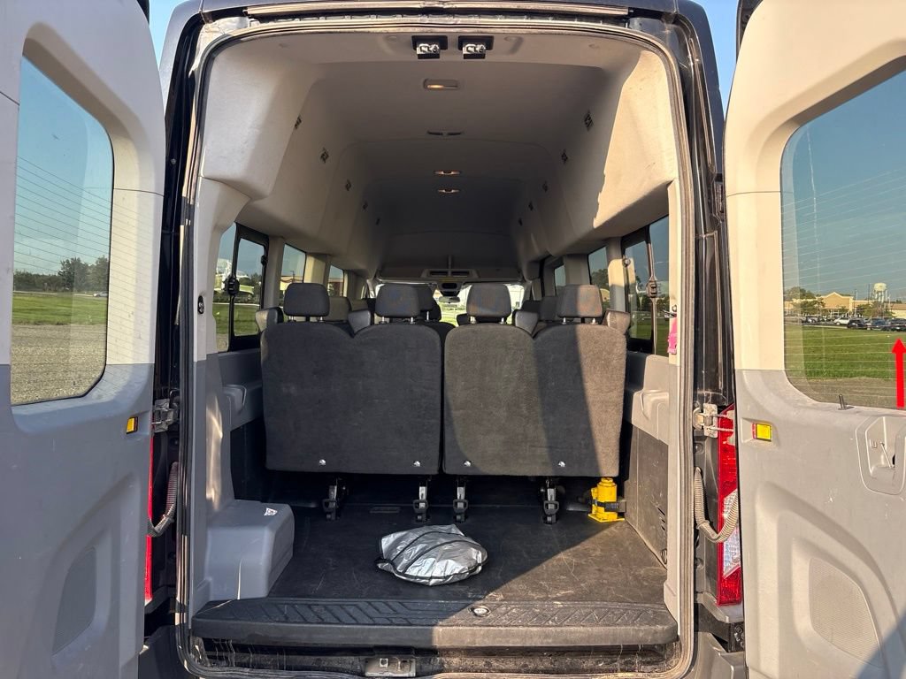 Used 2017 Ford Transit 350 XLT RWD image 10