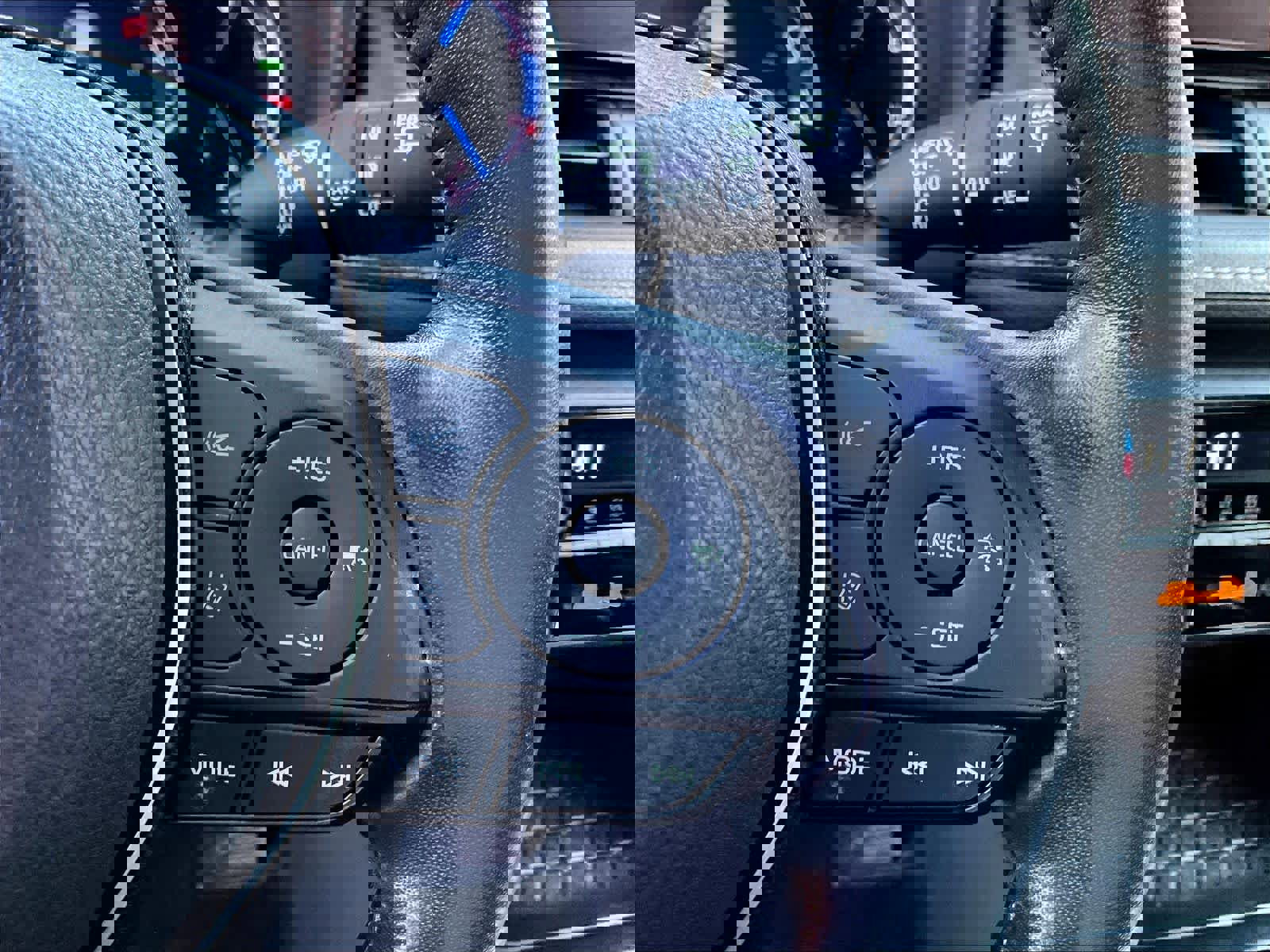 Used 2023 Toyota RAV4 XLE image 24