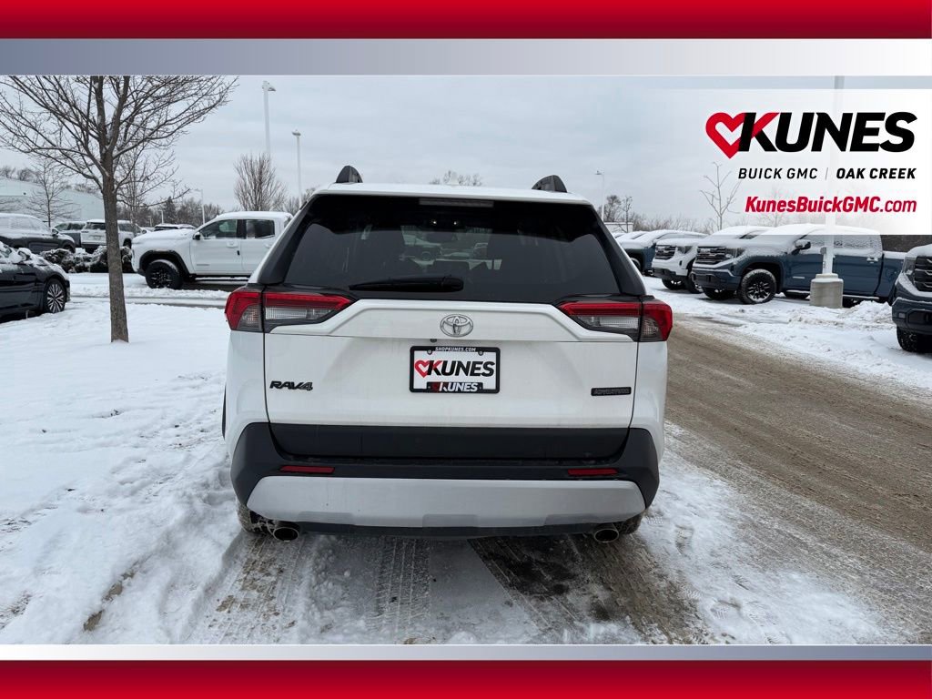Used 2024 Toyota RAV4 Adventure image 7