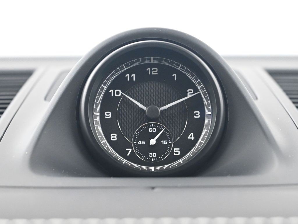 New 2026 Porsche Macan image 12