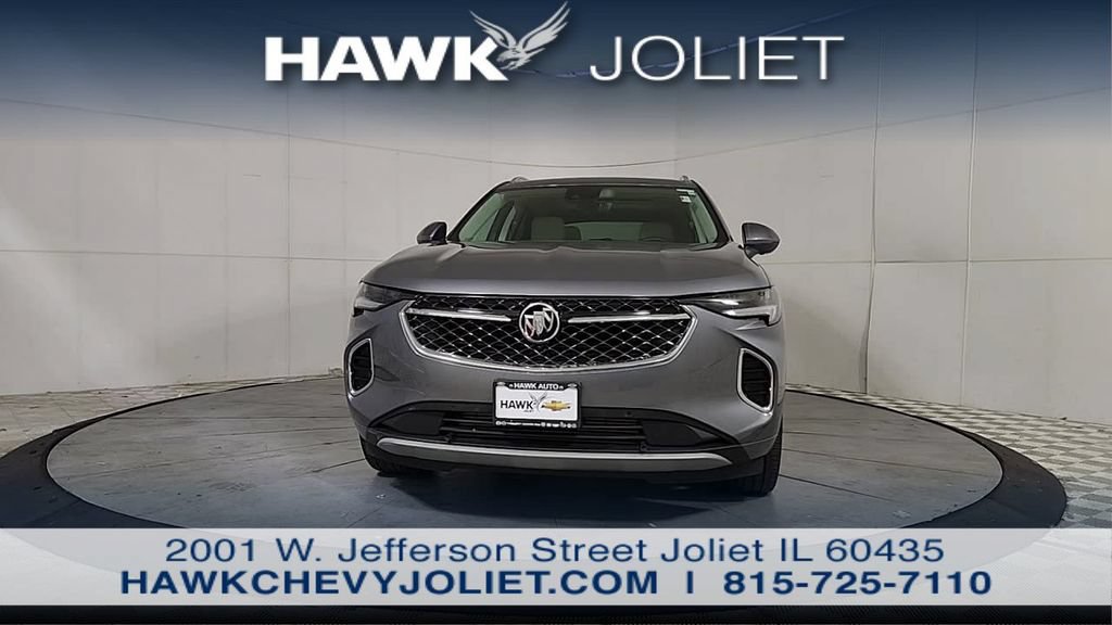 Used 2022 Buick Envision Avenir w/ Technology Package II FWD image 3