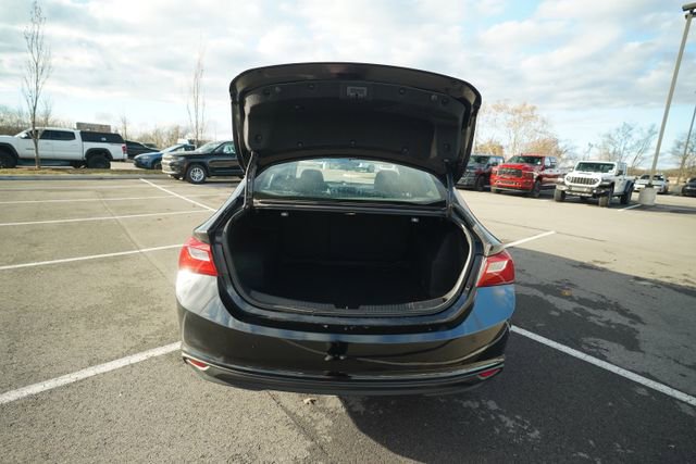 Used 2023 Chevrolet Malibu LT image 17