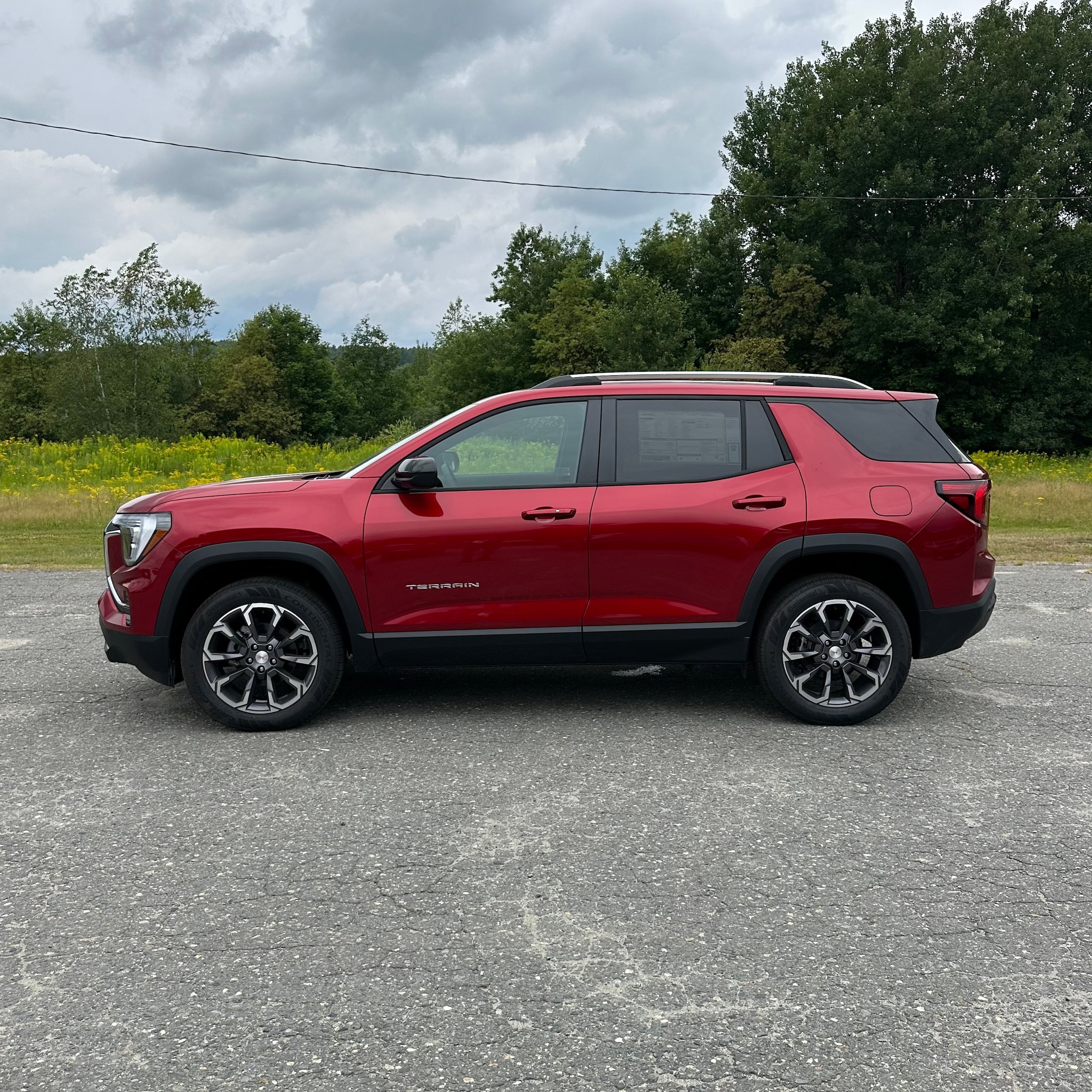 New 2027 GMC Terrain Elevation w/ Elevation Premium Package AWD/4WD image 6