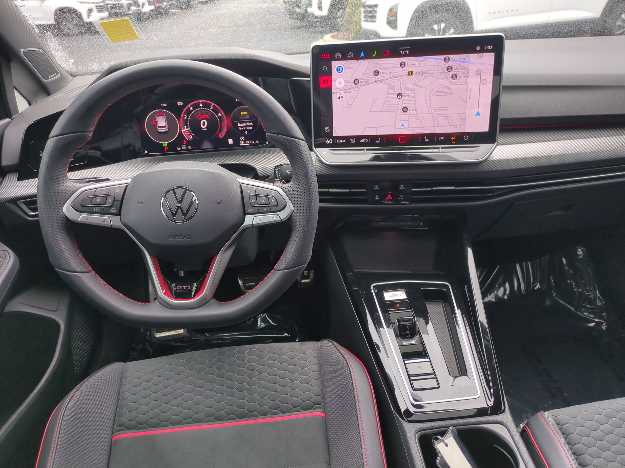 Used 2025 Volkswagen Golf SE FWD image 29